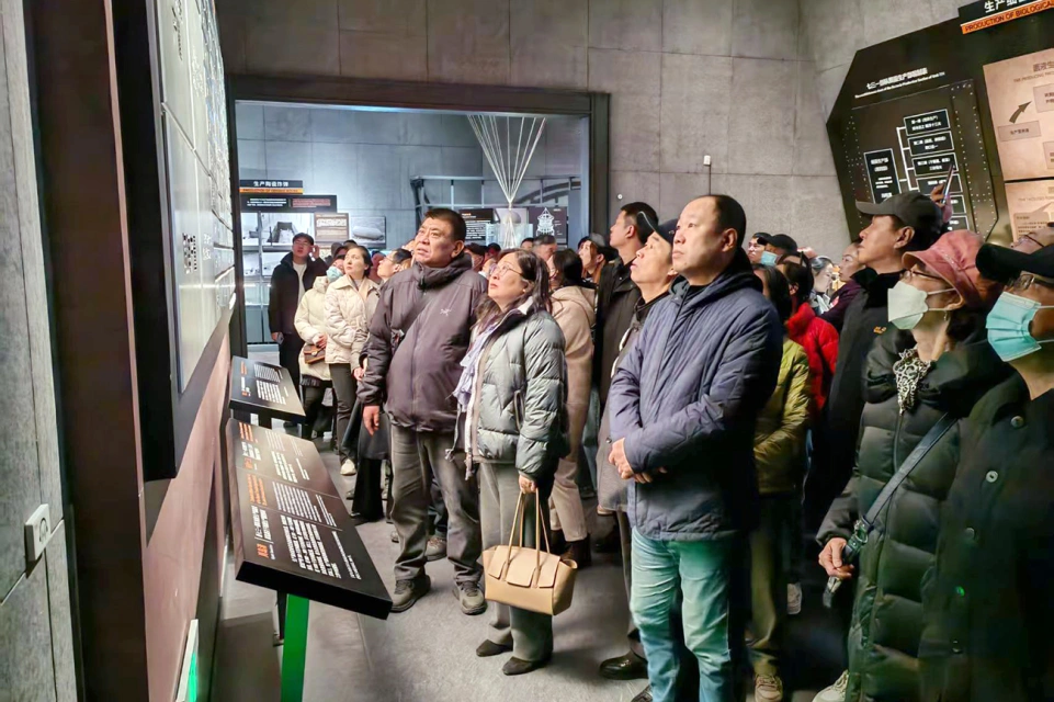 缅怀先烈志 清明祭英魂——鸿运国际集团所属各企业党组织开展清明节主题系列活动